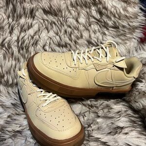 NIKE AIR FORCE 1 Men's Cream and Brown Athletic Shoes Sz 7.5